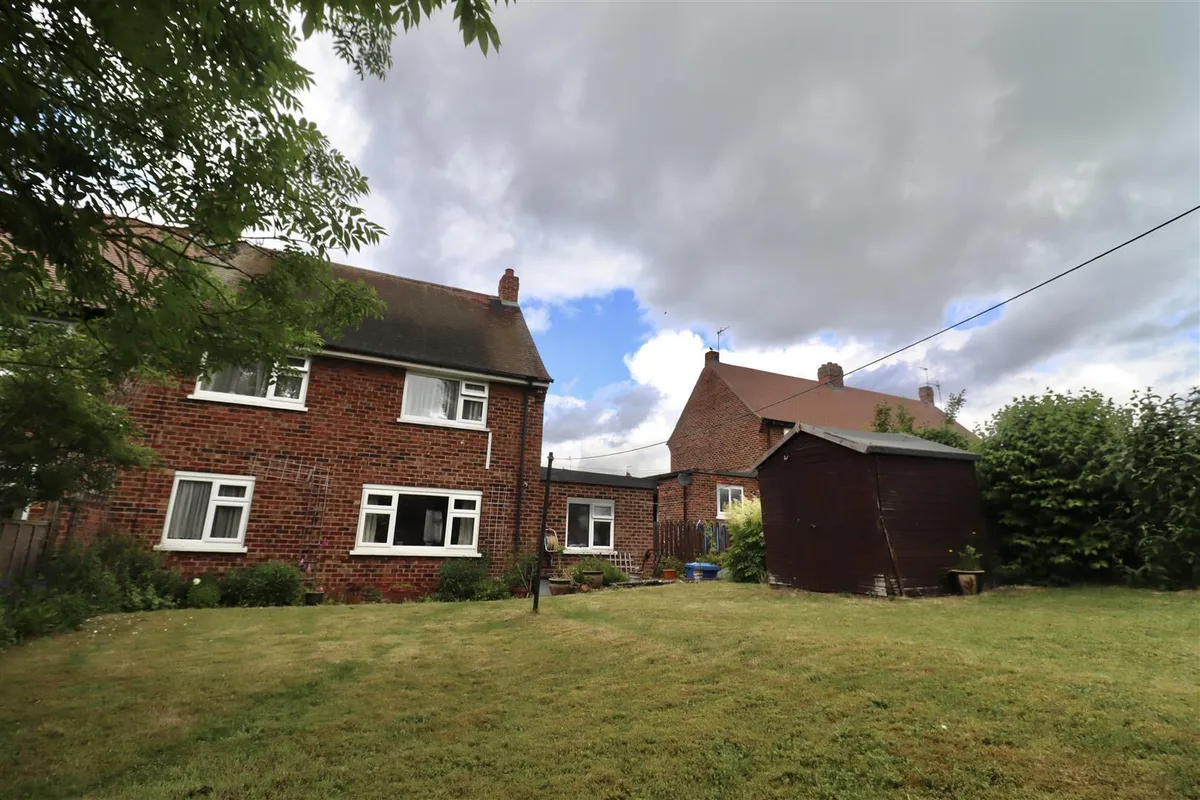 Mill Hill, Ellerker, Brough