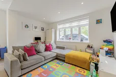 Pynnacles Close, Stanmore, HA7 photo 16