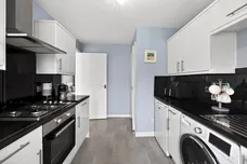 Robertson Drive, Renfrew