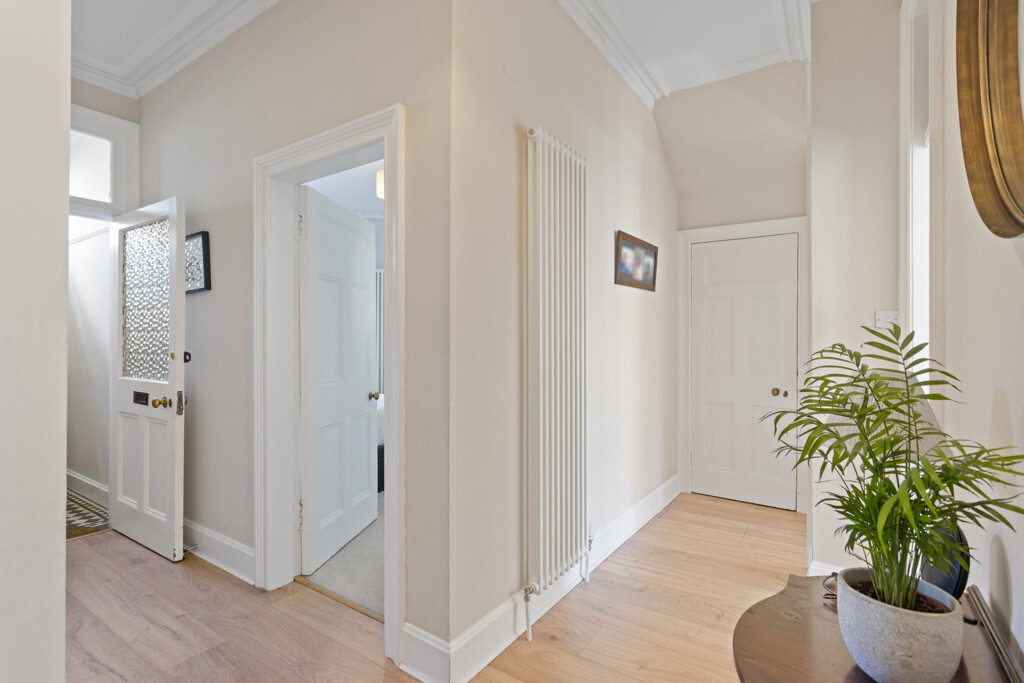 17 Plewlands Gardens, Morningside, Edinburgh, EH10 5JS Image 22