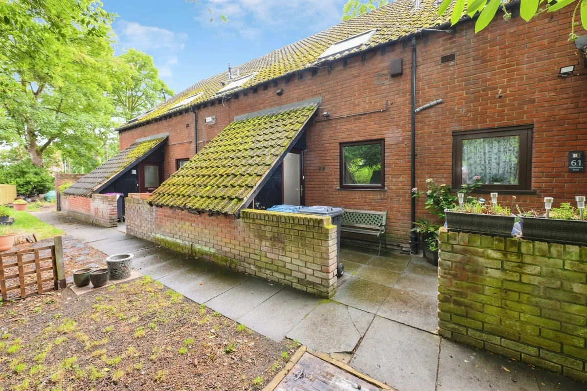 Hoddesdon Road, Stanstead Abbotts, Ware