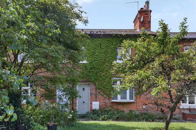 Midland Terrace, Cricklewood, NW2