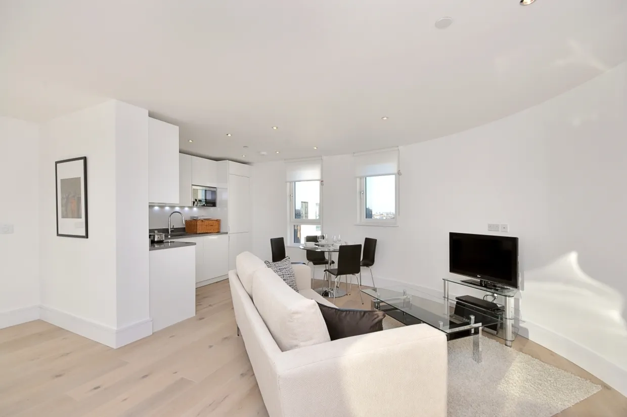 St. Luke's Avenue Clapham SW4 photo 1