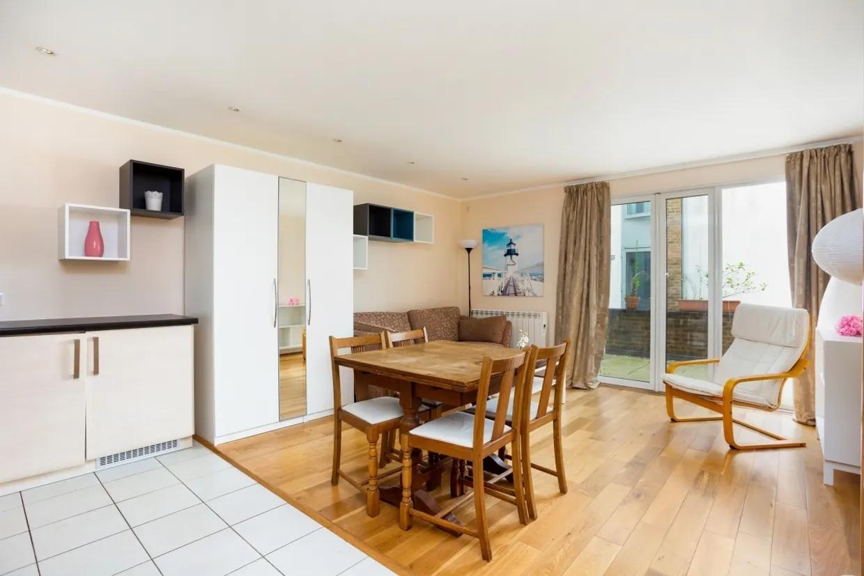 Meridian Court, Bermondsey, SE16 photo 1