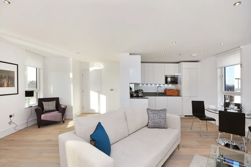 St. Luke's Avenue Clapham SW4 photo 3