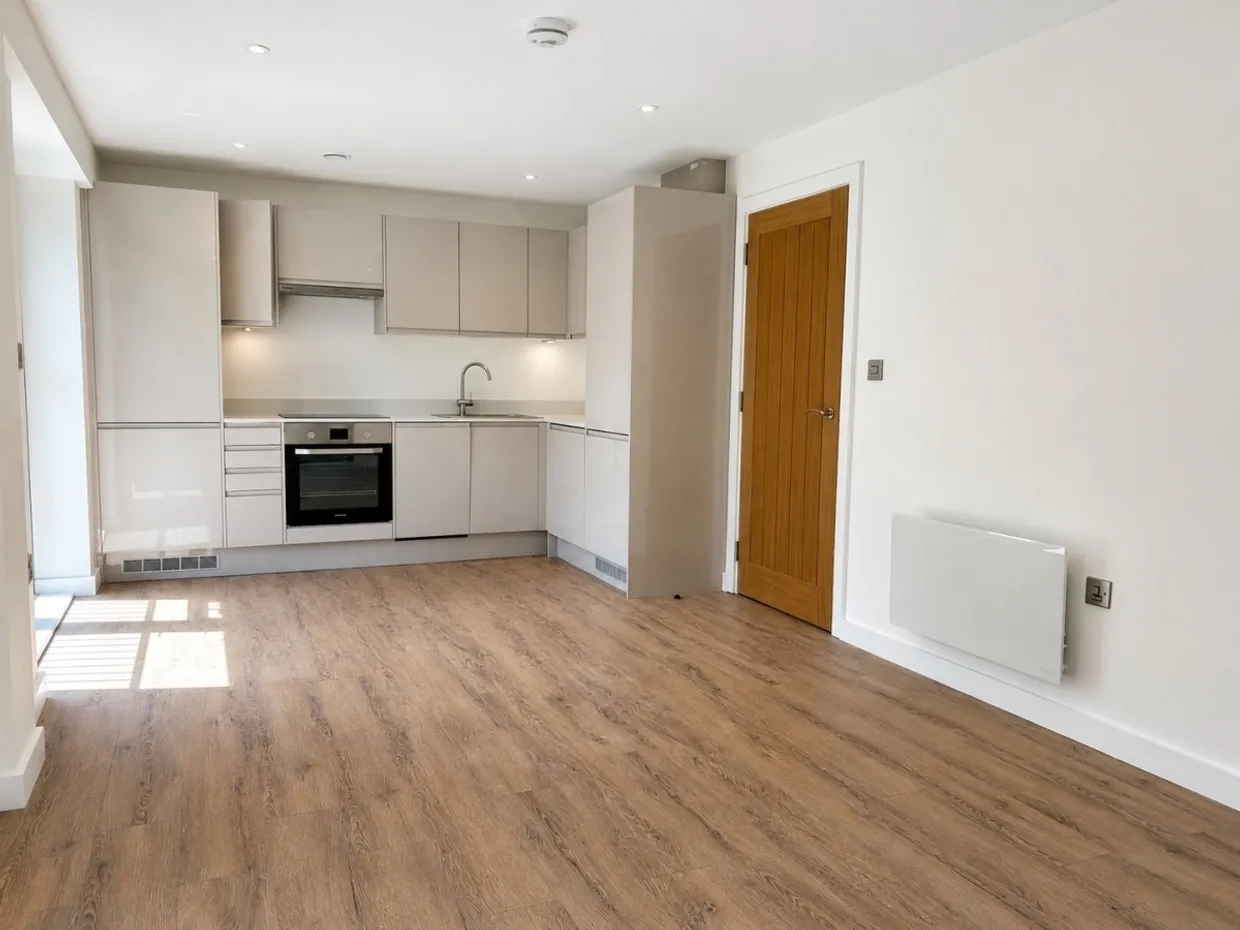 1 Thackeray Lane Godalming GU7 photo 3