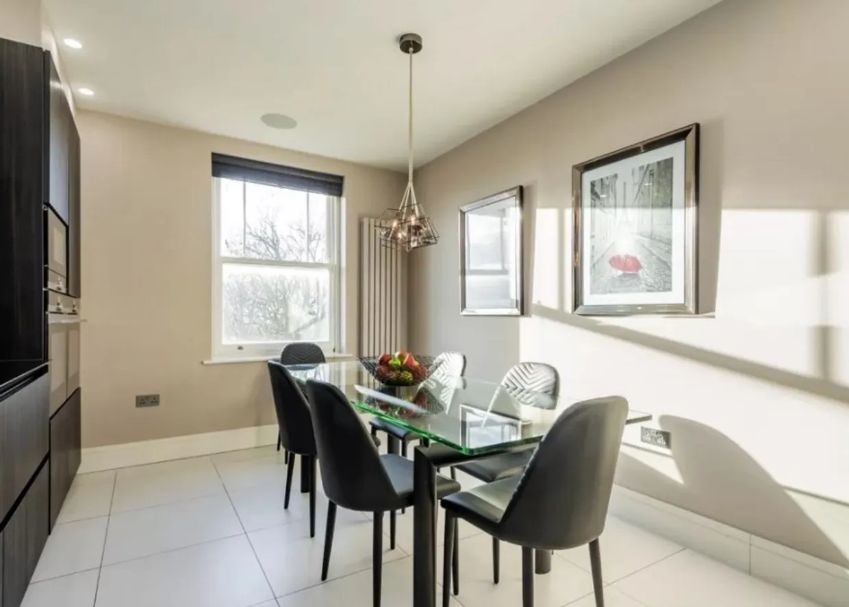 Fitzjohns Avenue London NW3 photo 7