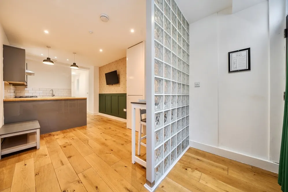 Preston Close, Walworth, SE1 photo 5