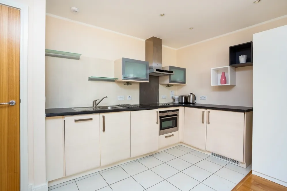 Meridian Court, Bermondsey, SE16 photo 5