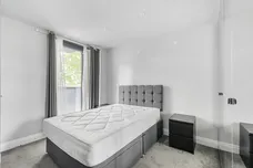 Rotherhithe Old Road, Surrey Quays, E16 photo 6