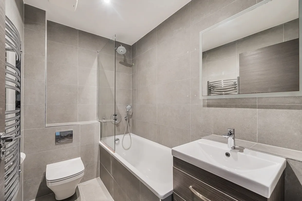 Rotherhithe Old Road, Surrey Quays, E16 photo 7