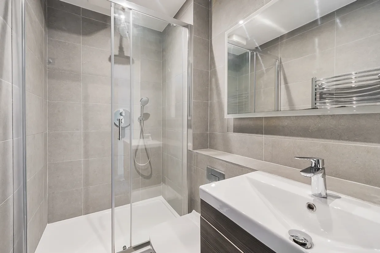 Rotherhithe Old Road, Surrey Quays, E16 photo 8