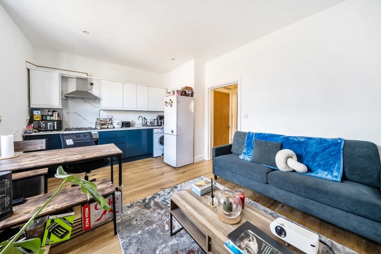 Windsor Court London N8 photo 1