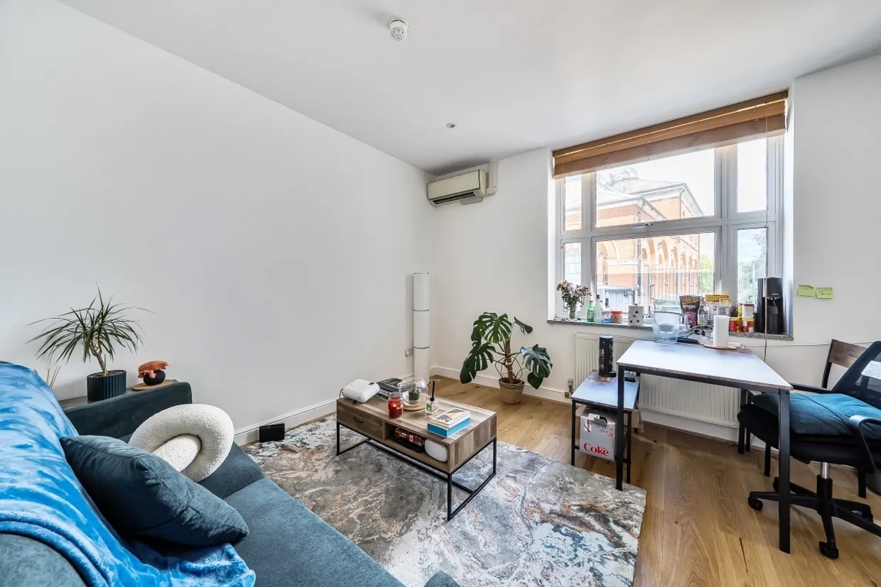 Windsor Court London N8 photo 3
