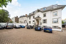 Windsor Court London N8 photo 4