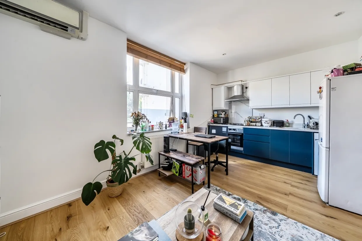 Windsor Court London N8 photo 5