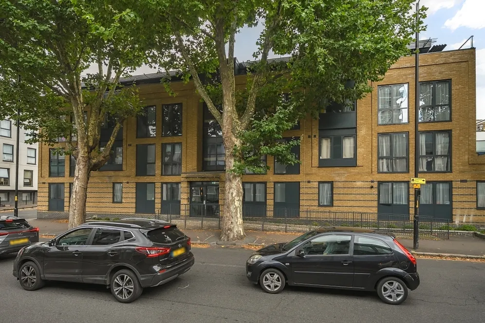 Rotherhithe Old Road, Surrey Quays, E16 photo 17