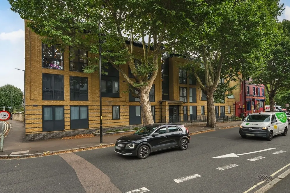 Rotherhithe Old Road, Surrey Quays, E16 photo 19