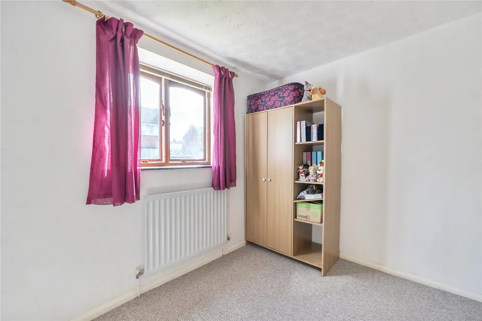 Property carousel item 12