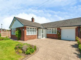 Latham Avenue, Helsby, Frodsham photo