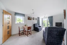 Pegs Lane, Hertford, SG13 photo 4