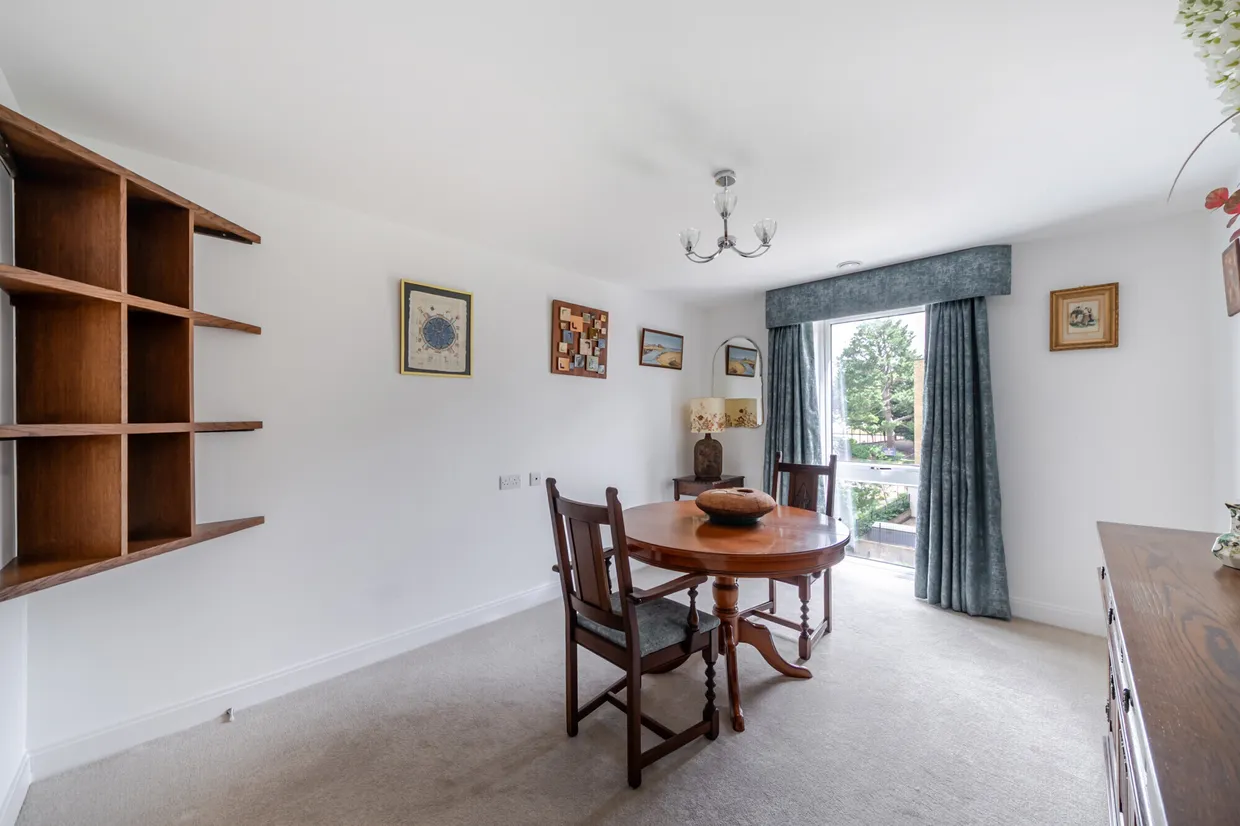 Pegs Lane, Hertford, SG13 photo 6
