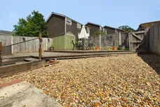 Darleydale, Crawley