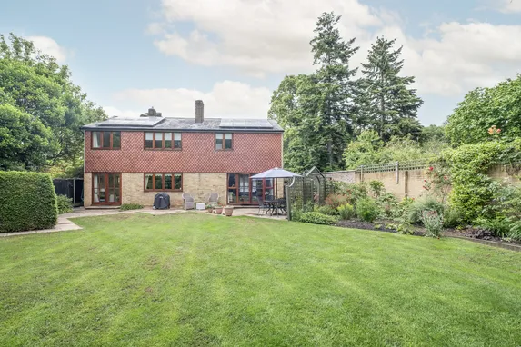 Ham Farm Road, Richmond, TW10