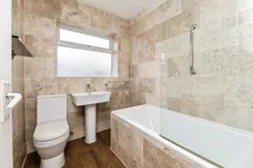 Dewsbury Road, Tingley, WAKEFIELD