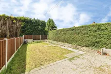 Dewsbury Road, Tingley, WAKEFIELD