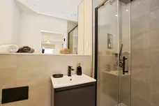 Apartment Eight, Viciniti Court, St. Albans