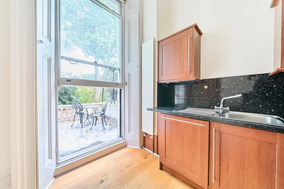 Ashburn Gardens South Kensington SW7 photo 10