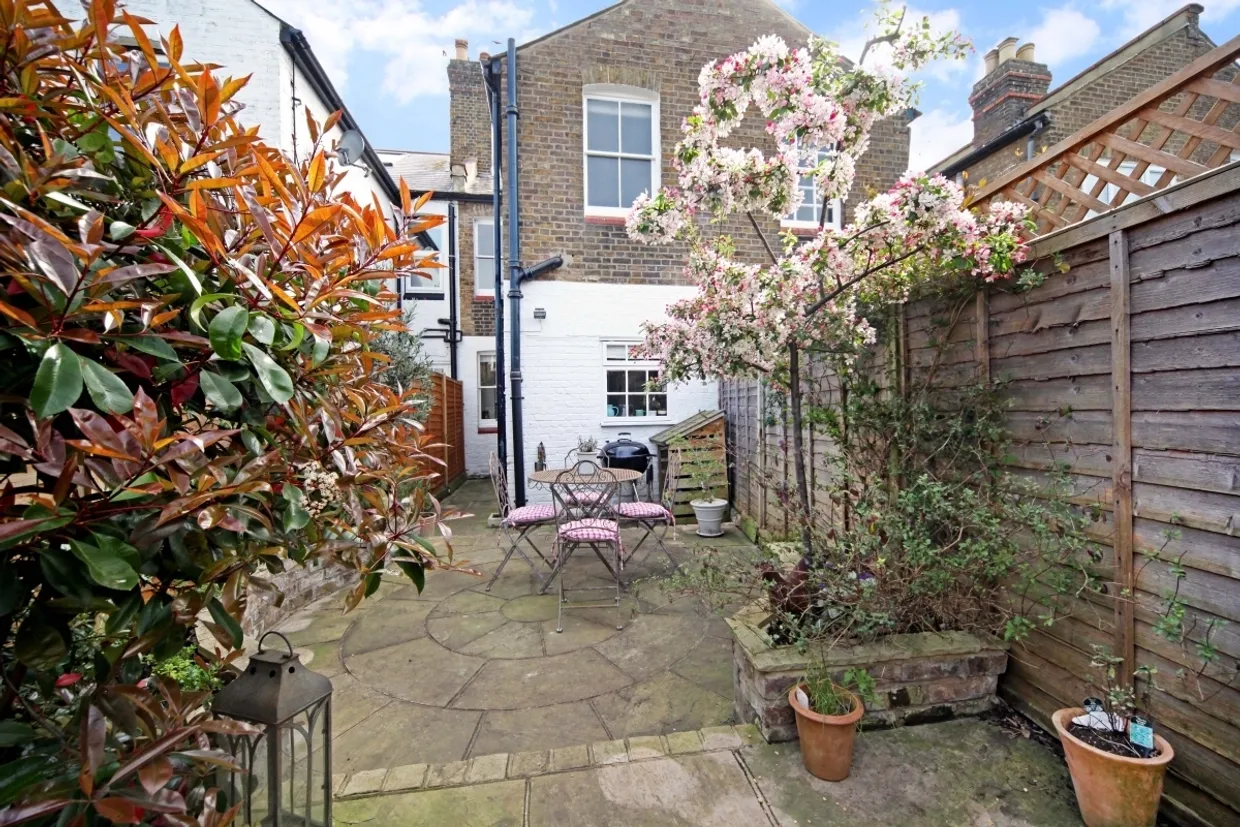 Bourne Avenue Windsor SL4 photo 19