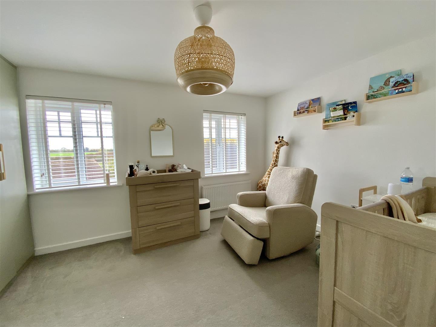 Cicero Crescent, Fairfields, Milton Keynes Image 6
