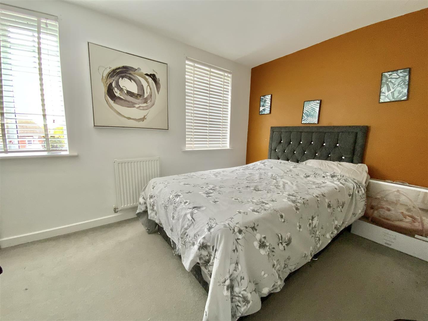 Cicero Crescent, Fairfields, Milton Keynes Image 8