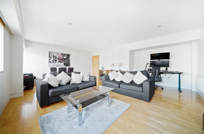 Britton Street, EC1M