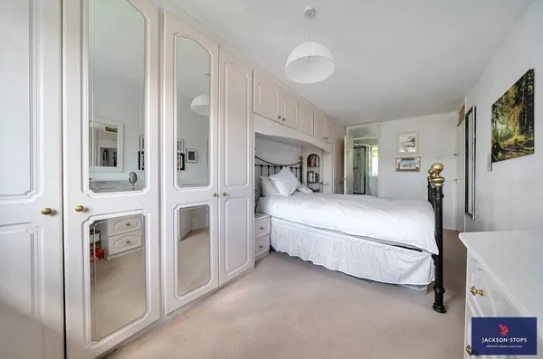 The Avenue, Cliftonville, NN1 photo 18