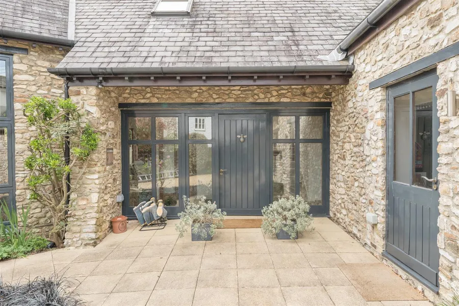 Property Image 12