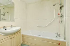 Charter Court, Retford