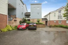 Follager Road, Rugby