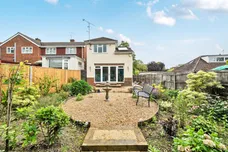 Upper Hale Road, Farnham, GU9 photo 9