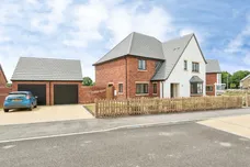 Muncey Grove, Bassingbourn, Royston