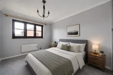 Lowry Crescent, Mitcham