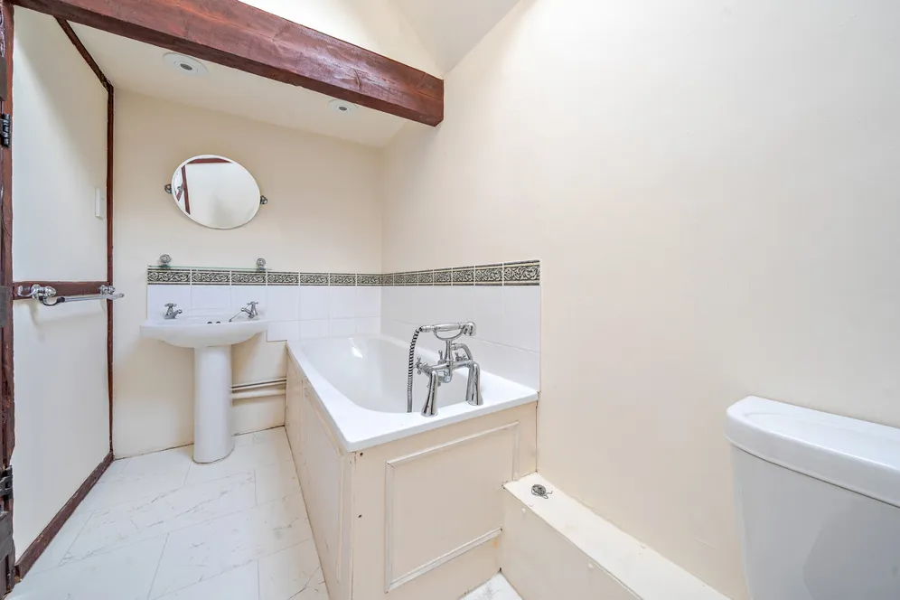 Elcot, Newbury, RG20 photo 7