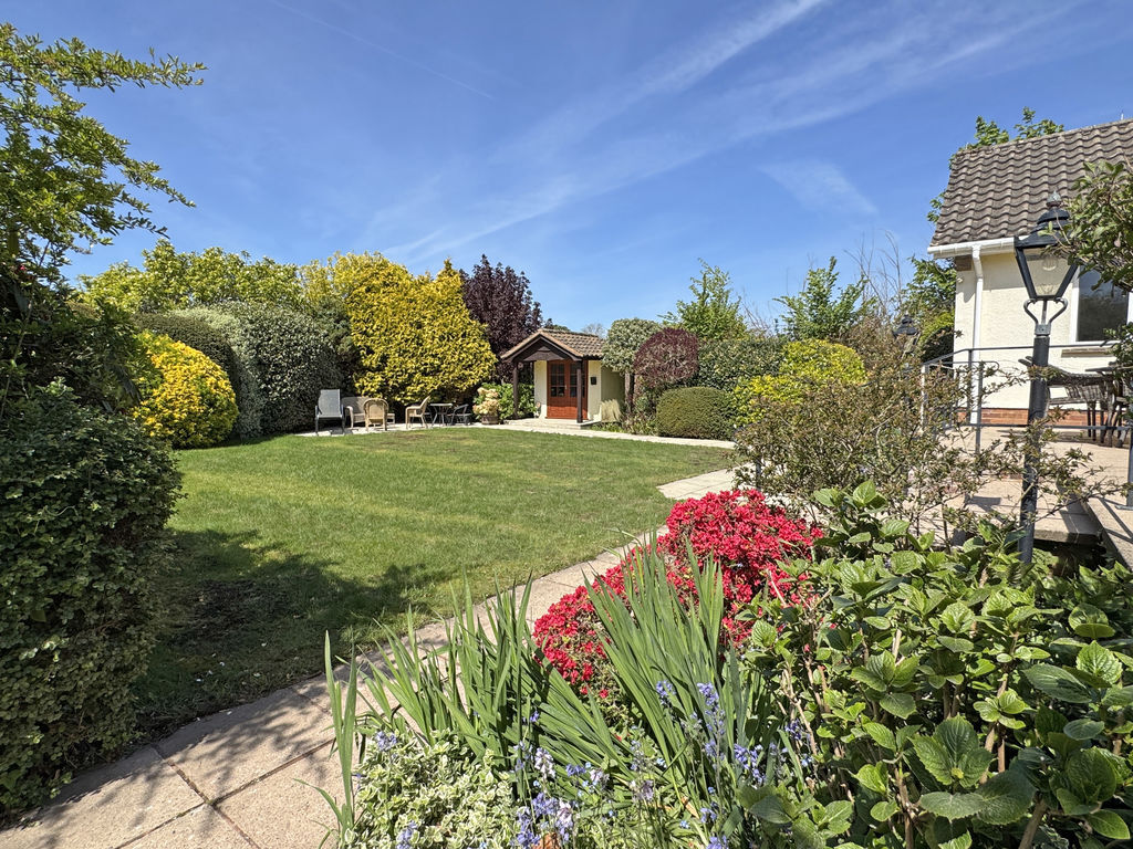 Salcombe Hill Close, Sidmouth Image 2