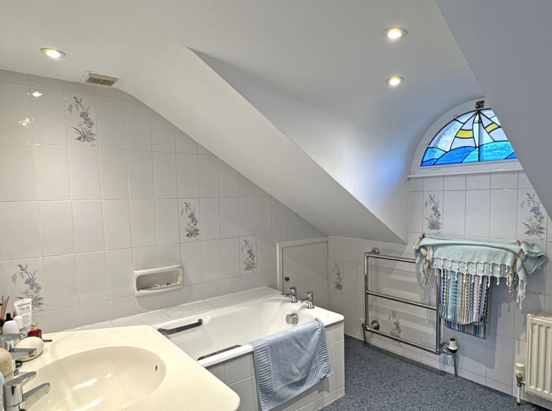 Peak Hill Road, Sidmouth Image 21