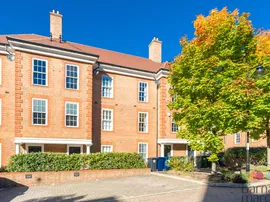 Ashridge Close, London photo