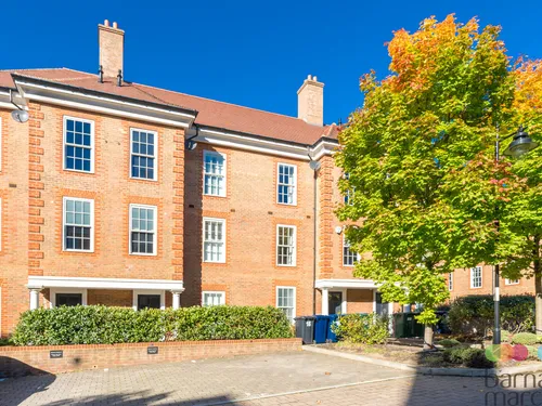 Ashridge Close, Londonphoto