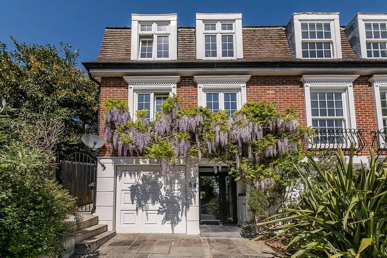 Cottenham Park Road, London, SW20 photo 1