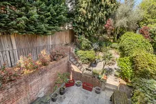 Cottenham Park Road, London, SW20 photo 2